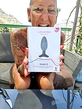 Emma_Milf25のライブチャットルーム