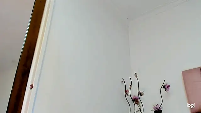 kamii_arias' Live Chat Room