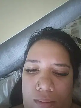 Sala de chat en directo de valery2627
