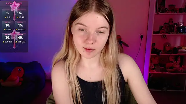 Sala de chat en directo de Strawberry_juli