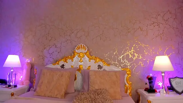 ScarlettWallace Adlı Modelin Canlı Sohbet Odası