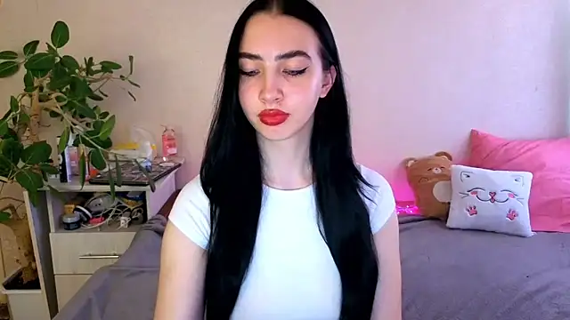 WildKittenX_'s Live Chat Room