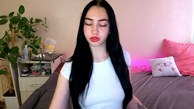 غرفة دردشة WildKittenX_ المباشرة