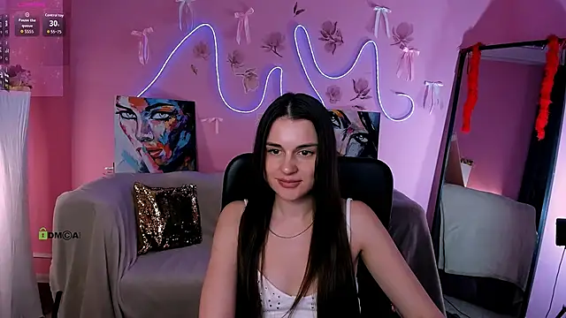 helli_belli Adlı Modelin Canlı Sohbet Odası