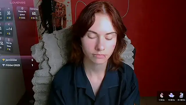 Fiona_Night's Live Chat Room