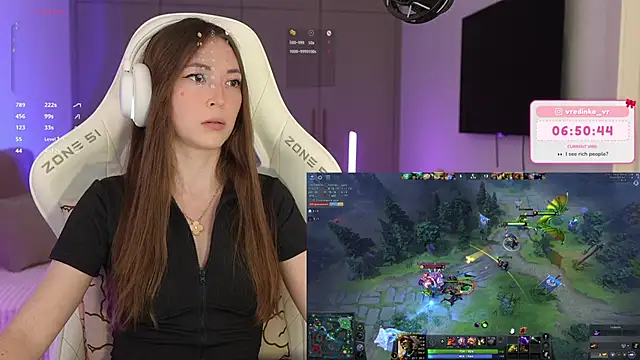 moleculegirl – Naživo chatovacia miestnosť