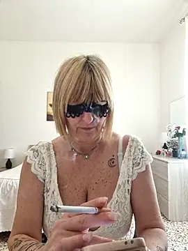 Gattina74 – Naživo chatovacia miestnosť