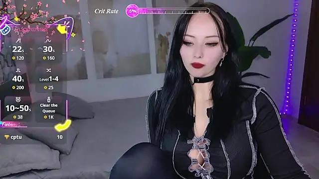 EliseLion's Live Chat Room