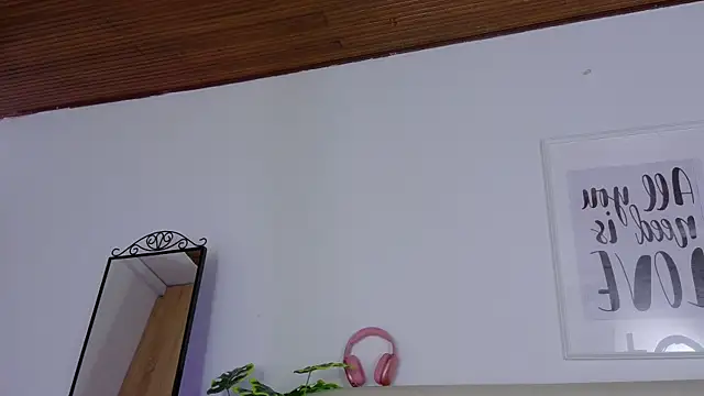 Pokój czatu na żywo – SaritaBratz