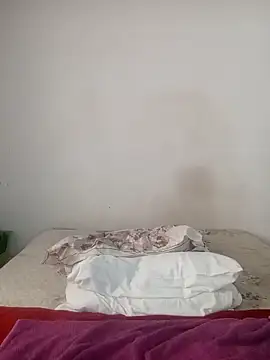 Missvixen81 élő chatszobája