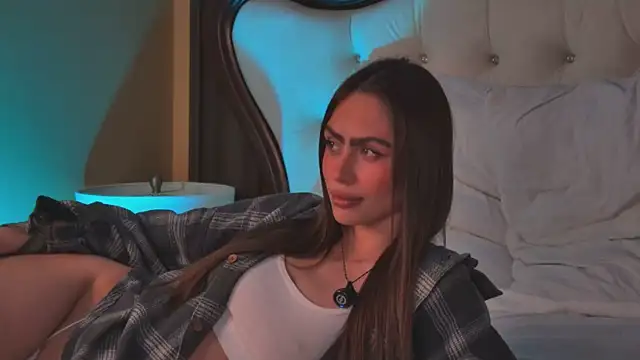 Amanda_River Adlı Modelin Canlı Sohbet Odası
