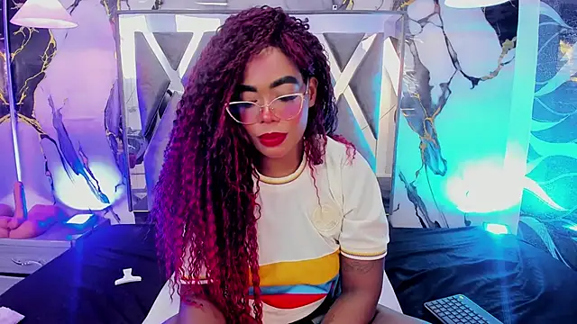 חדר צ'אט בשידור חי של CandyMartinez_