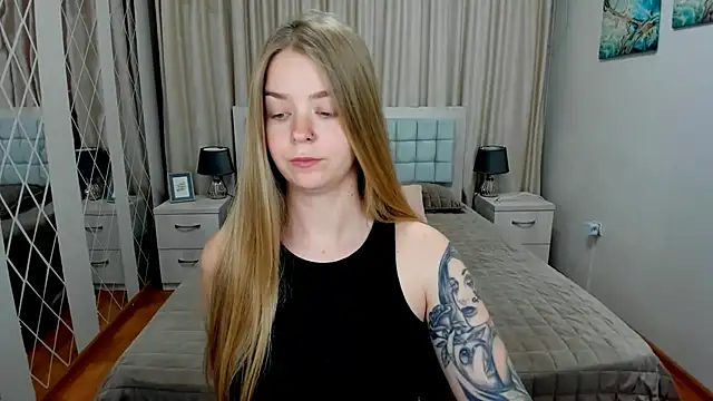 SirenaDoll live-chat rom