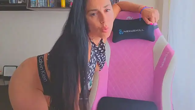 tatii222 Cameră chat live