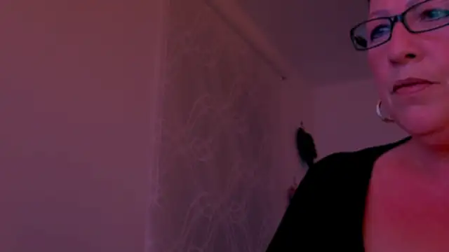 Živá chatovací místnost conny99