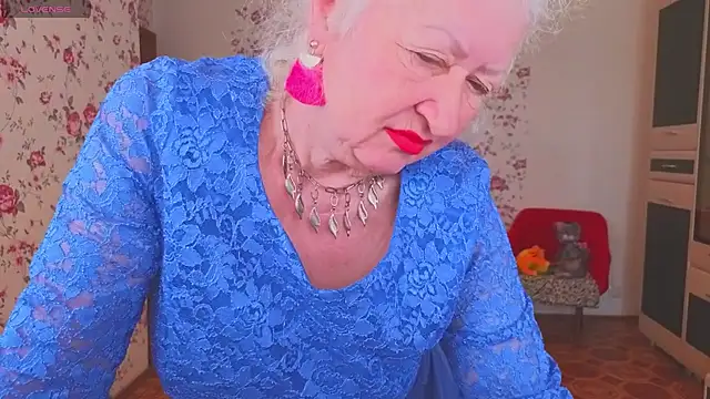 Maya_Mayflower: онлайн-чат