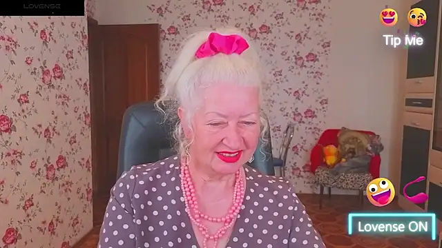 Maya_Mayflower's Live Chat Room