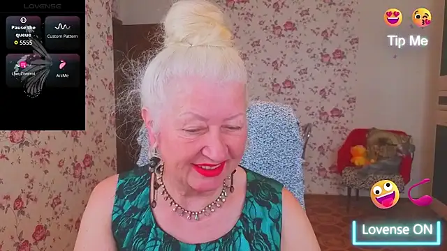Maya_Mayflower – Naživo chatovacia miestnosť