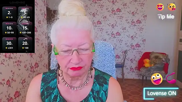 غرفة دردشة Maya_Mayflower المباشرة