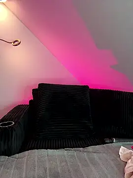 SpicyKylieFoxx 실시간 채팅방