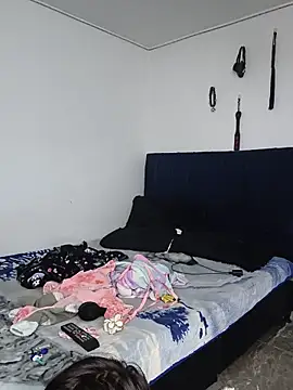 Chat soba uživo modela KratosAfroditacs