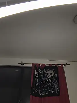 Chat soba uživo modela KratosAfroditacs