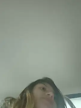Chat soba uživo modela KratosAfroditacs