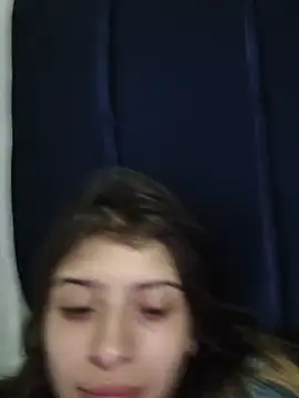 KratosAfroditacs Adlı Modelin Canlı Sohbet Odası