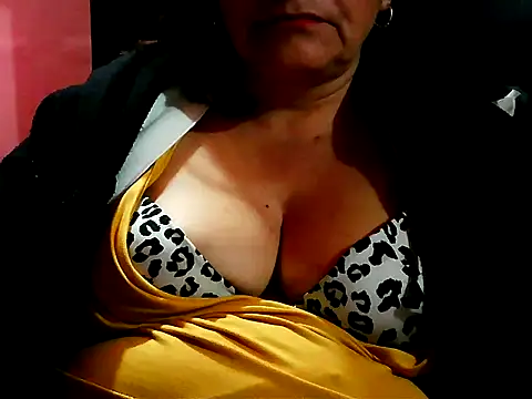 BiancaSteel Adlı Modelin Canlı Sohbet Odası