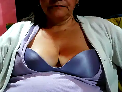 BiancaSteel Adlı Modelin Canlı Sohbet Odası