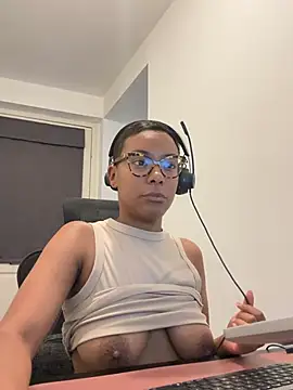 Melia_Rayne 실시간 채팅방