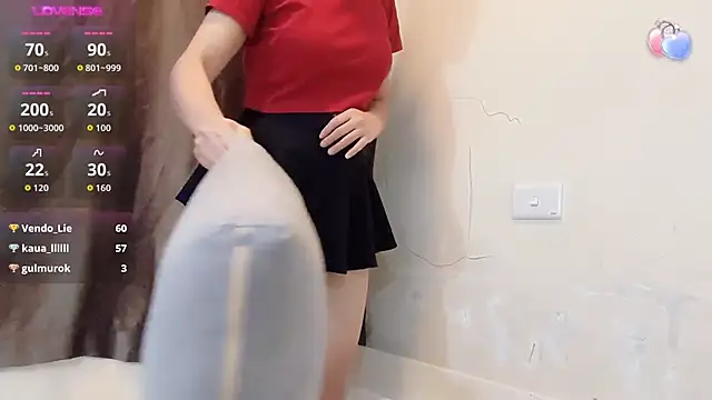Miixue3 Adlı Modelin Canlı Sohbet Odası