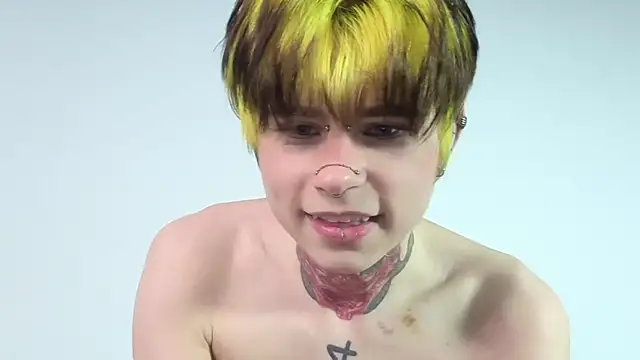 הופעת סקס קאם בשידור חי של Alex_Vallley