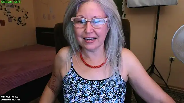 Wane_Witchn Live chat-huone