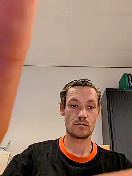 arnoanro Live Chatraum