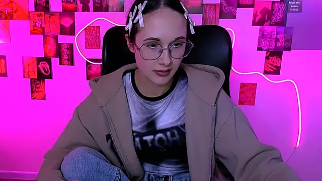 mona_cloud – live chatrum