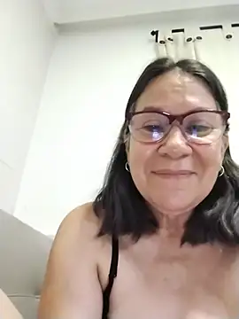 victoria_wayne's Live Chat Room