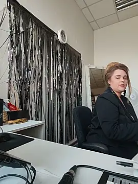 Juicy_PeachLux Live Chatraum