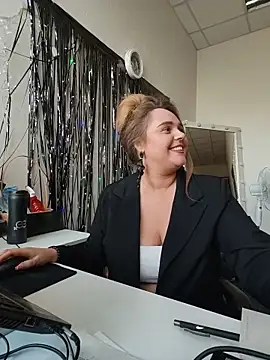 Juicy_PeachLux Live Chatraum