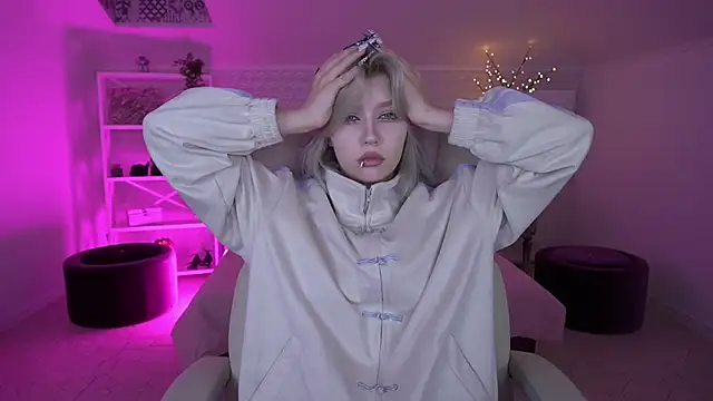 SelenaIris Adlı Modelin Canlı Sohbet Odası