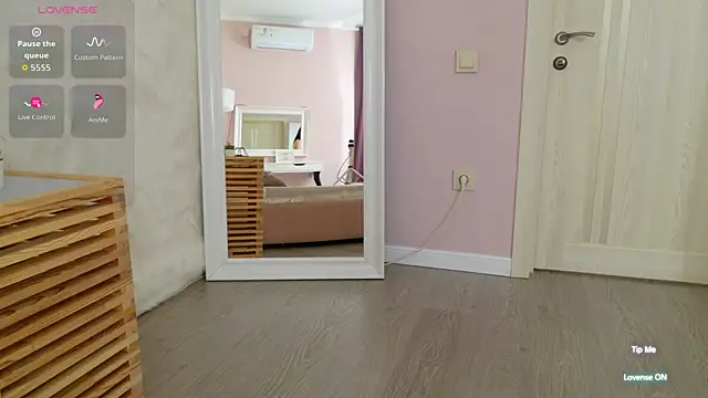 JaneRayan Adlı Modelin Canlı Sohbet Odası