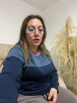Živá chatovací místnost SCARLET-20