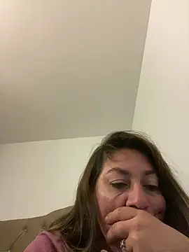 Živá chatovací místnost SCARLET-20