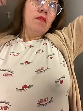 SCARLET-20's Live Chat Room