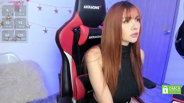 غرفة دردشة LindaSilverstone المباشرة