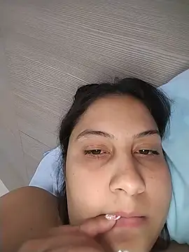 Živá chatovací místnost esmeralda_jadees