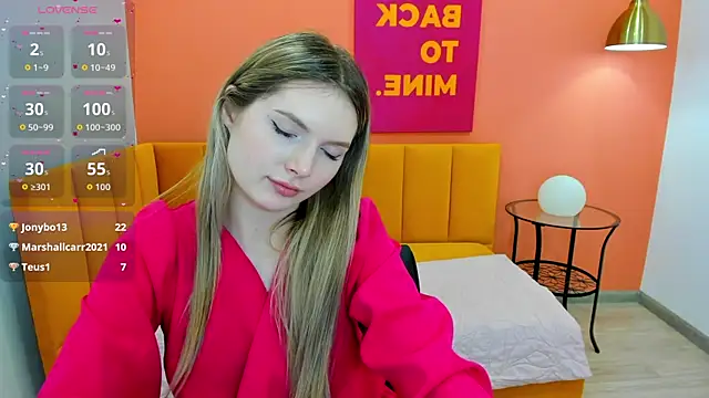 EvelineAmore's Live Chat Room
