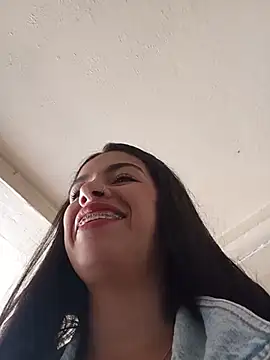 Nathaly_12 – live chatrum
