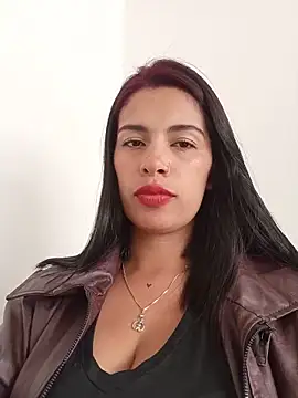 Pokój czatu na żywo – Nathaly_12