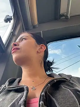 Nathaly_12 – live chatrum